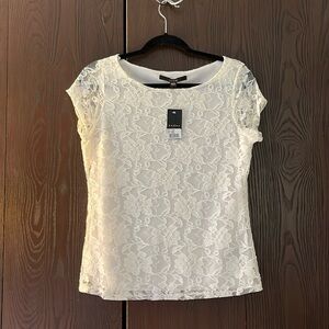 Fever ivory, capped lace blouse. Size Small. NWT